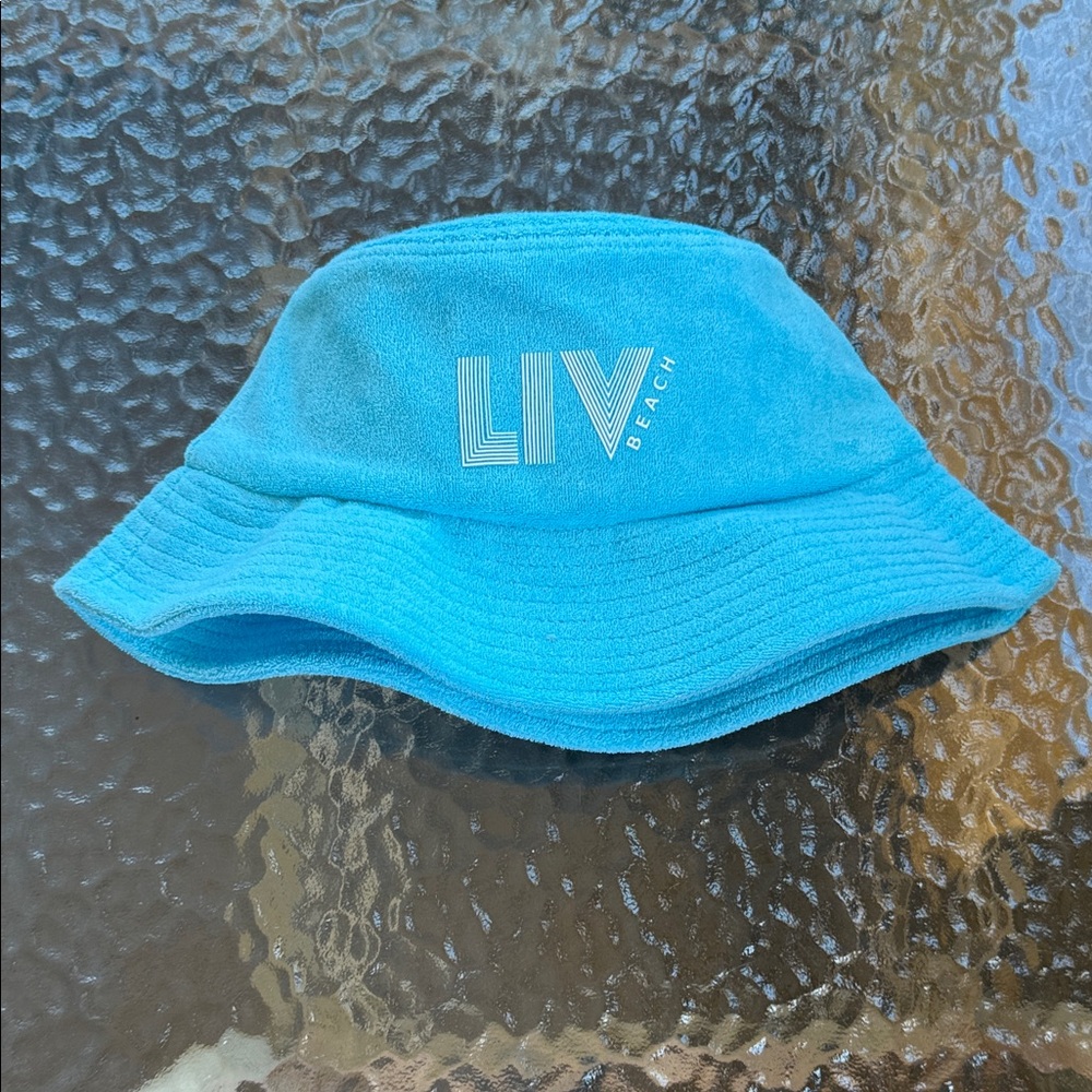 Fontainebleau Tiffany, blue bucket hat